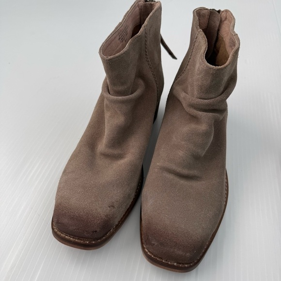 Seychelles Challenge 2 Sand Suede Leather Ankle Boots Women's Tan size 6.5 - Picture 3 of 13